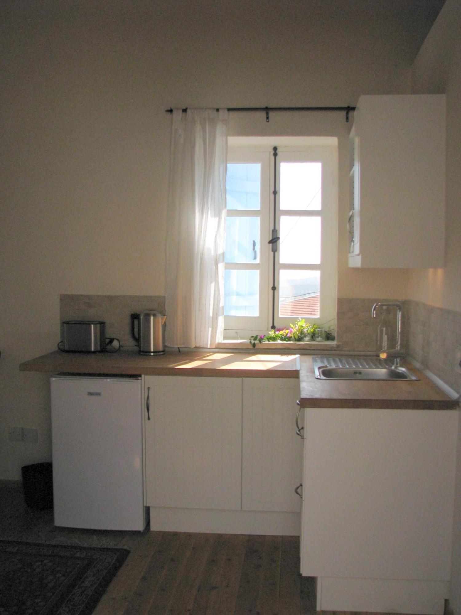 Dolphin Guest House And Studios توشني الغرفة الصورة