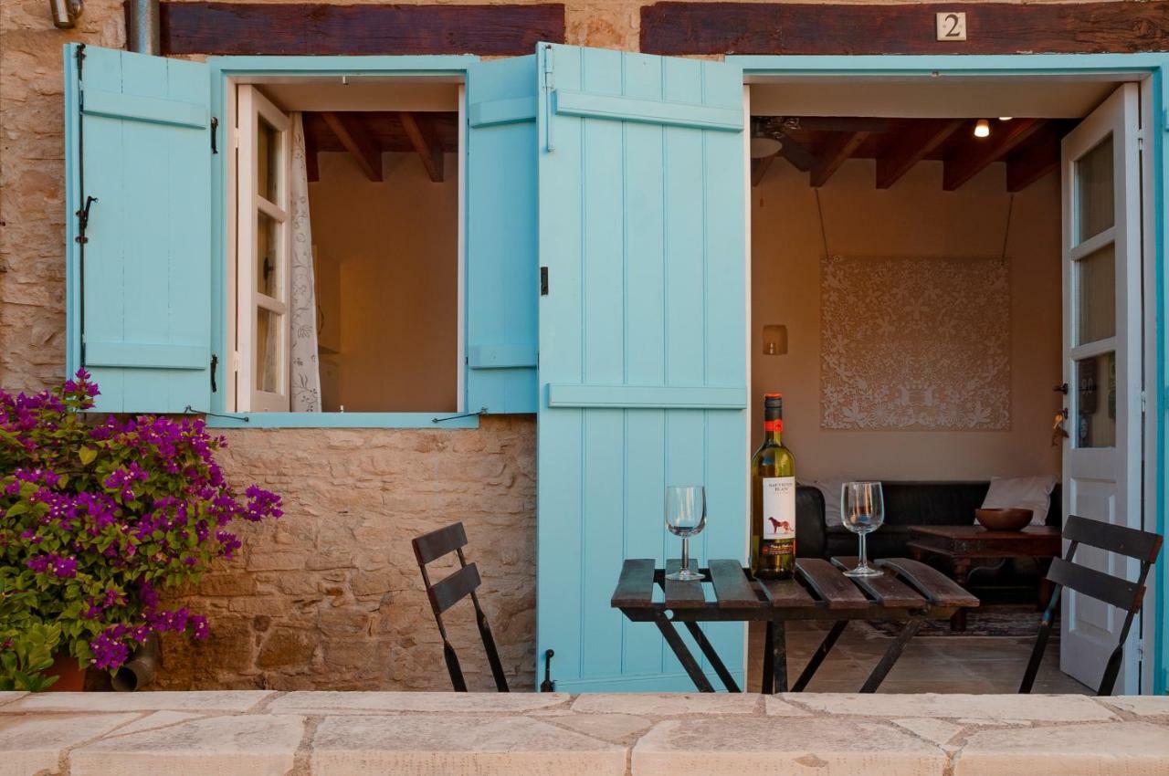 Dolphin Guest House And Studios توشني المظهر الخارجي الصورة